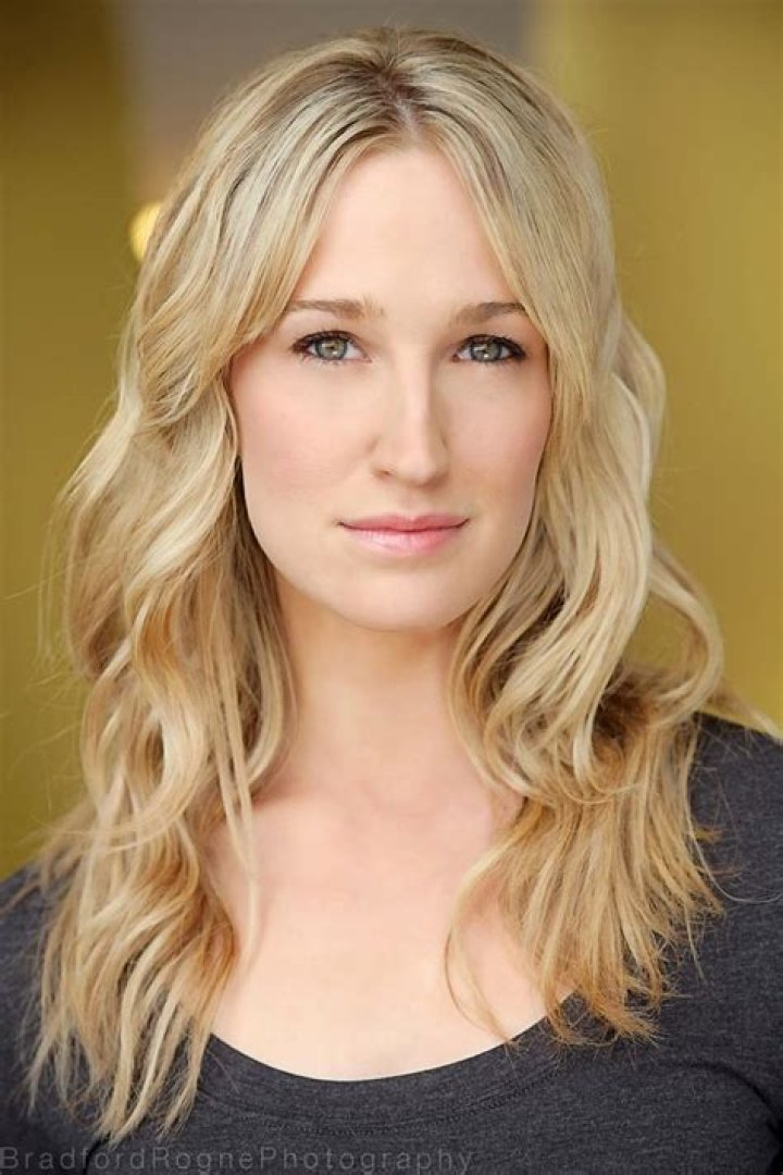Lauren Elise Compton