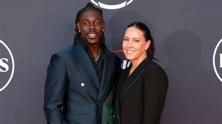 Lauren Holiday