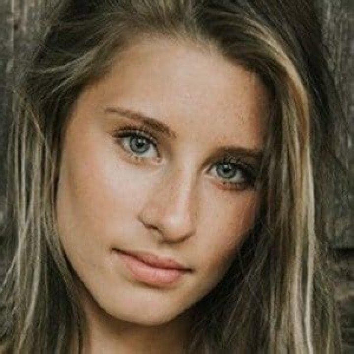 Lauren Loebrick