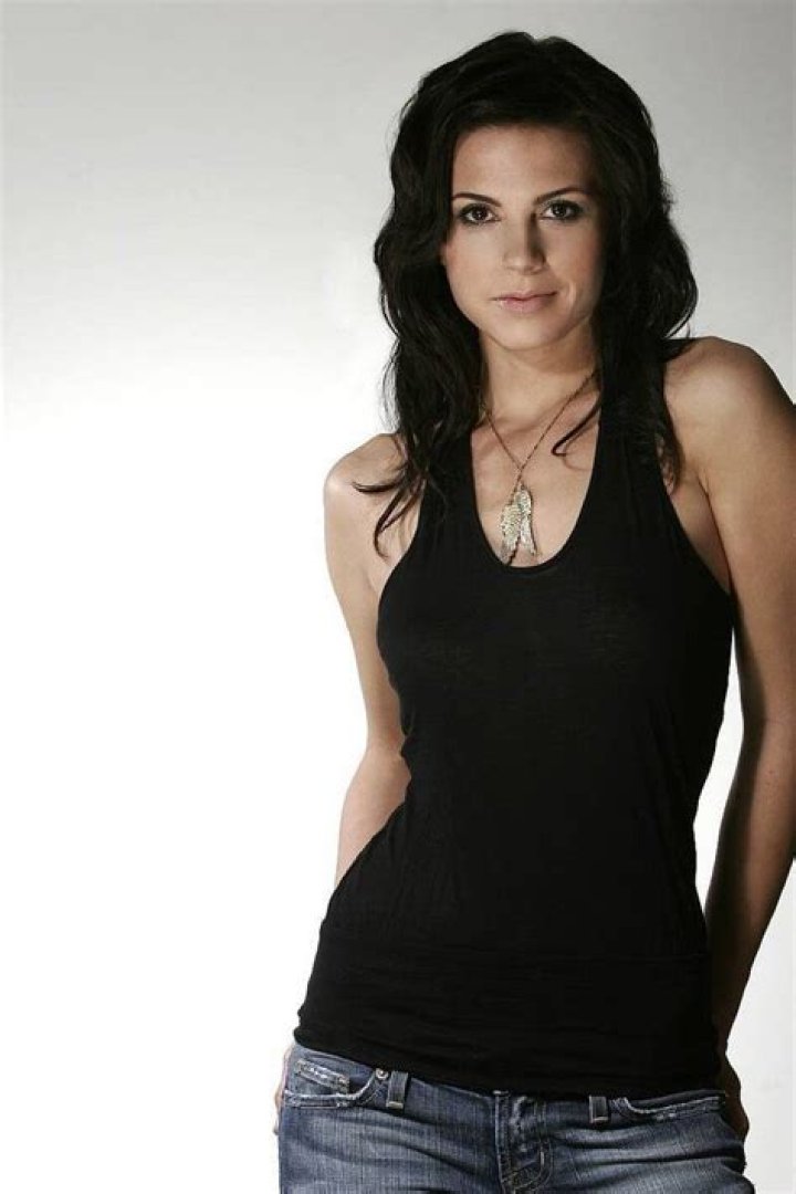 Leah Cairns