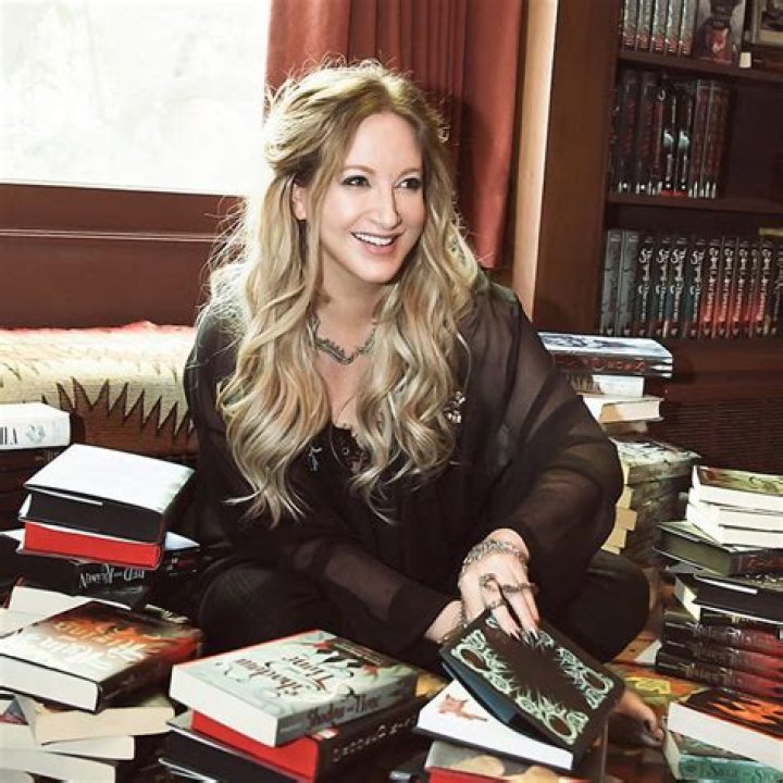 Leigh Bardugo