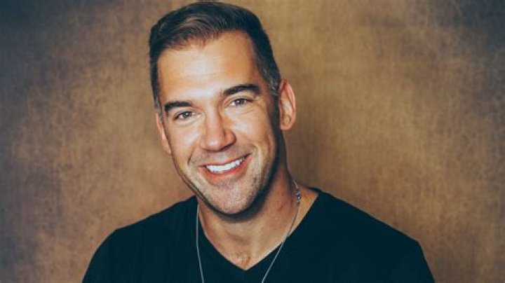 Lewis Howes