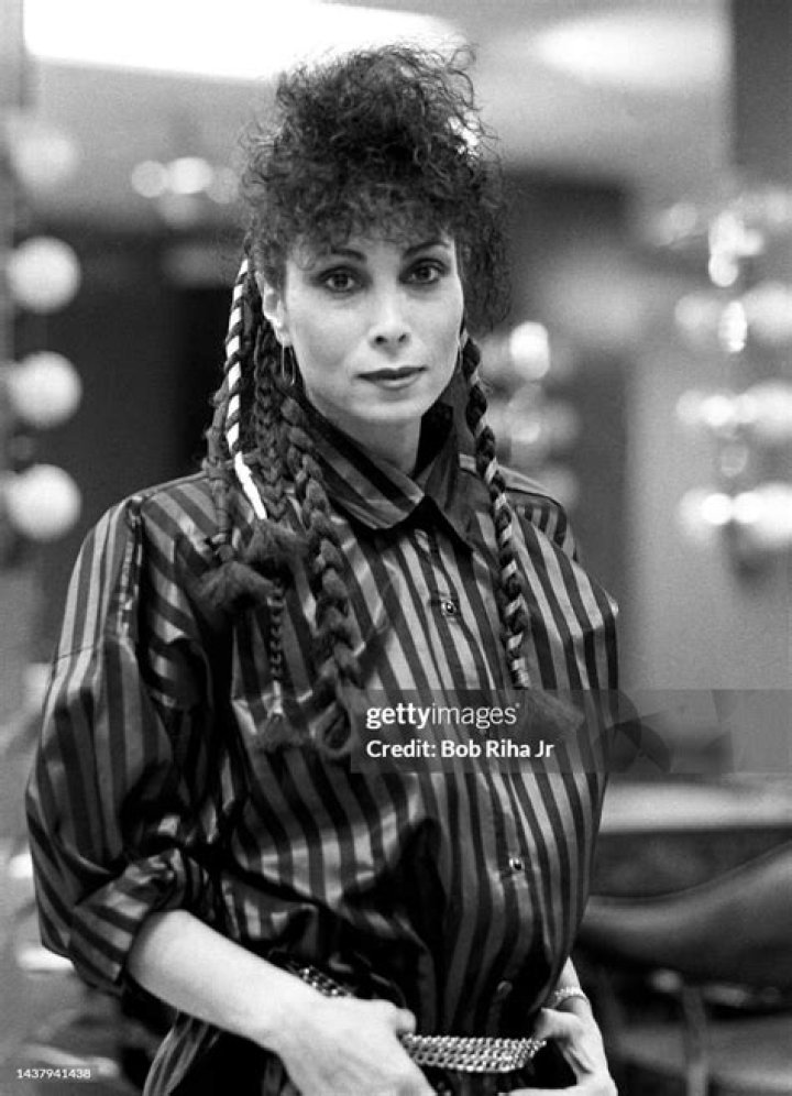 Lisa Edwards