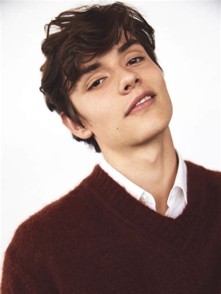 Louis Partridge