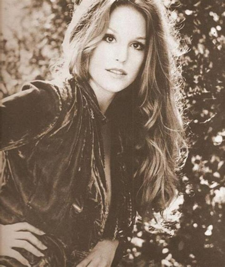 Lynn Carey