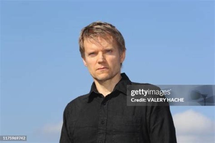 Marc Warren