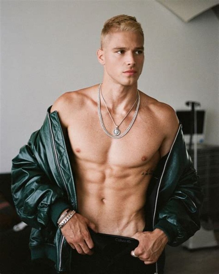 Matthew Noszka