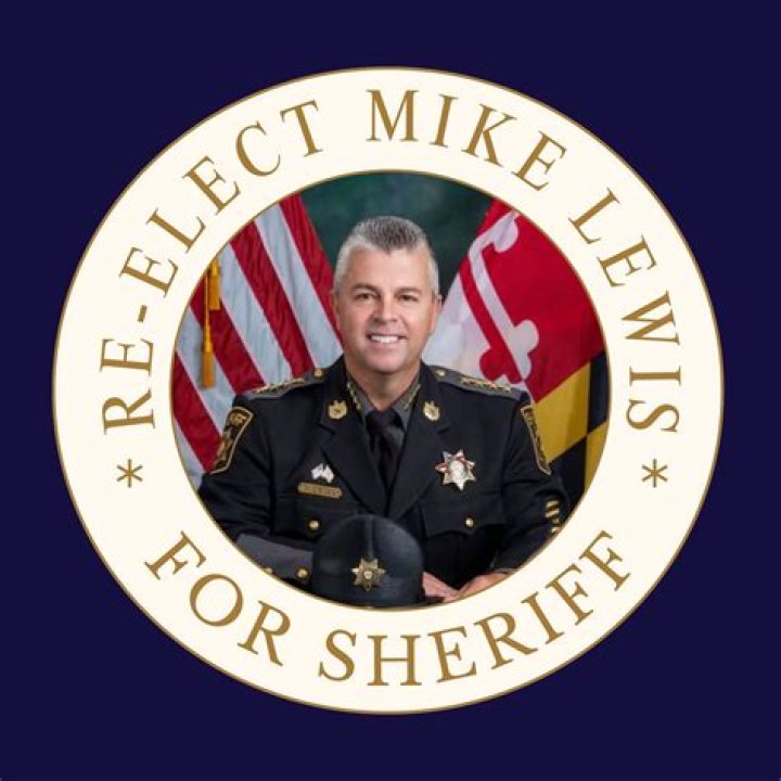 Mike Lewis
