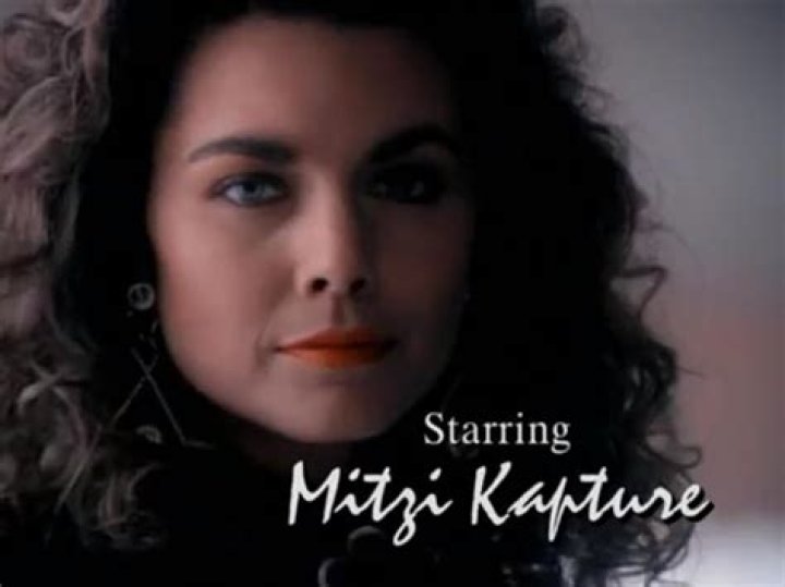 Mitzi Kapture