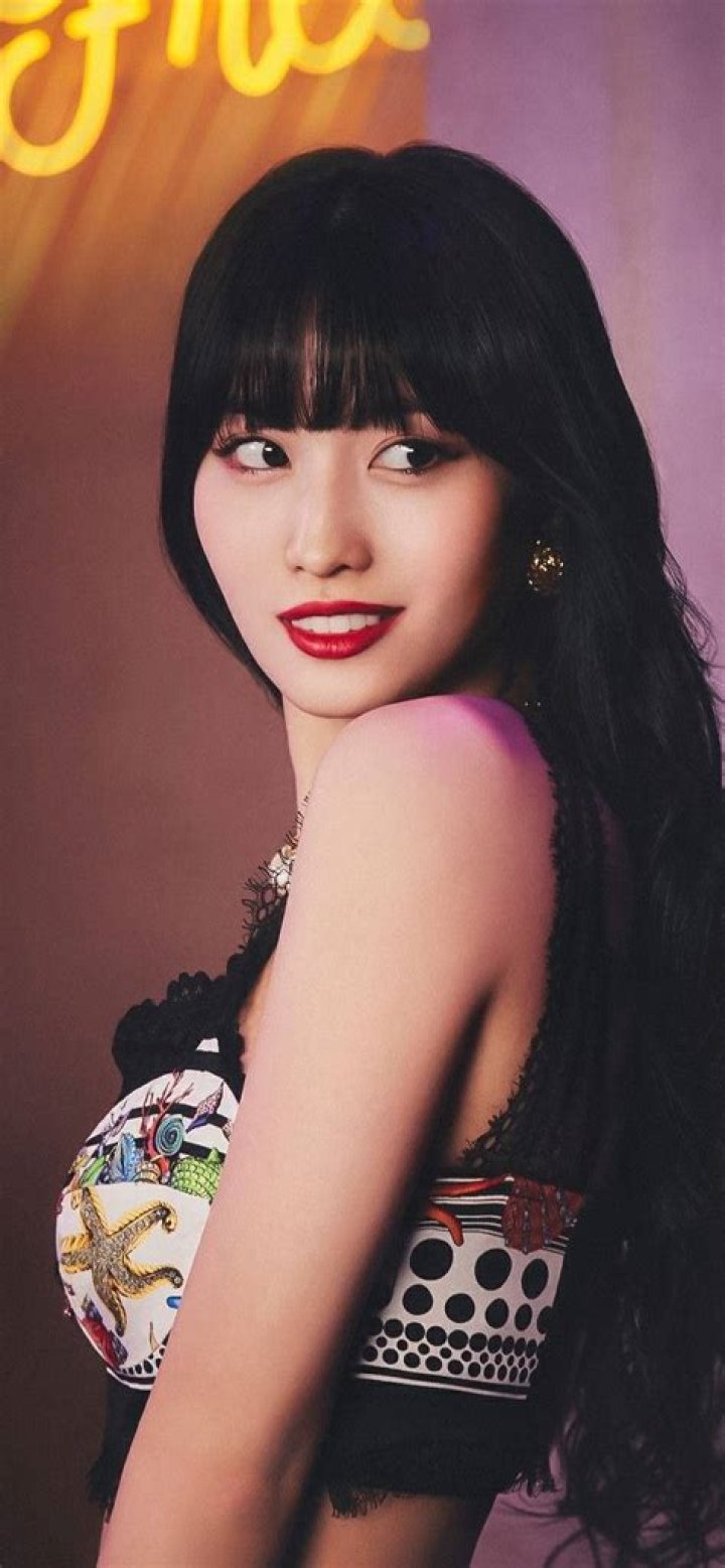 Momo Hirai