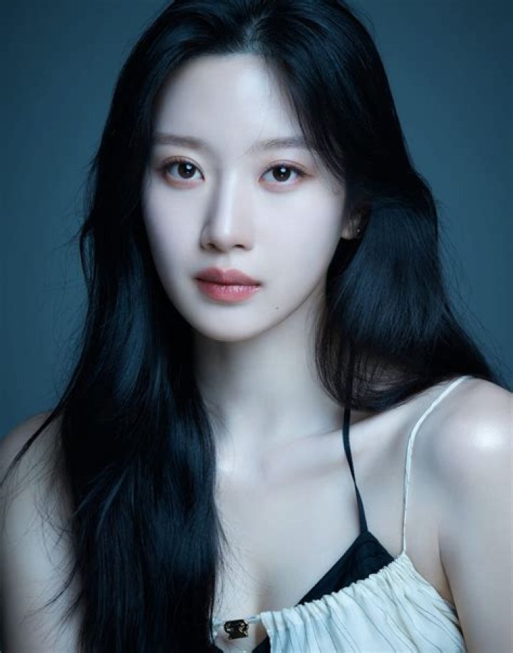 Moon Ga Young
