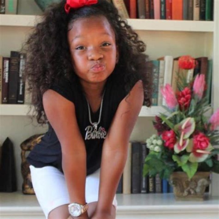 Nari Nicole White