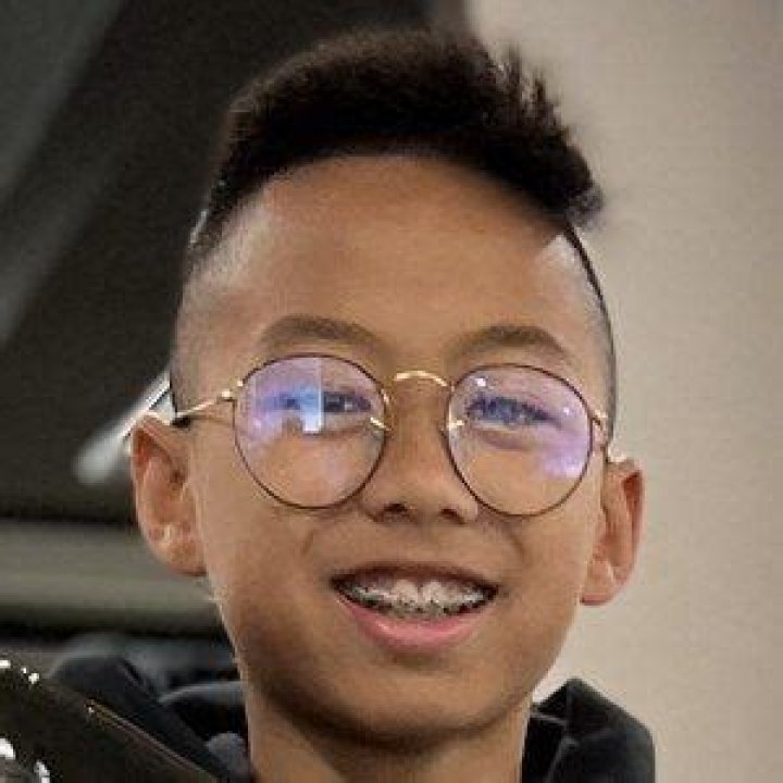 Nicholas N.E Lets Eat