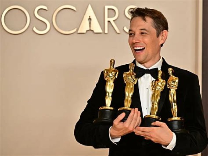 Oscar López