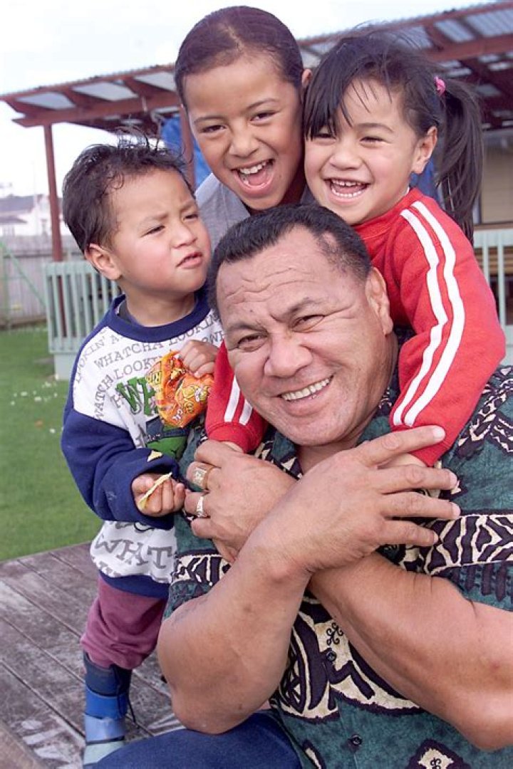 Peter Fatialofa