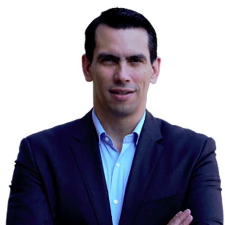 Ra&uacute;l Covarrubias Zavala