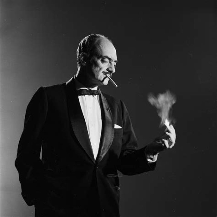 Rene Lavand