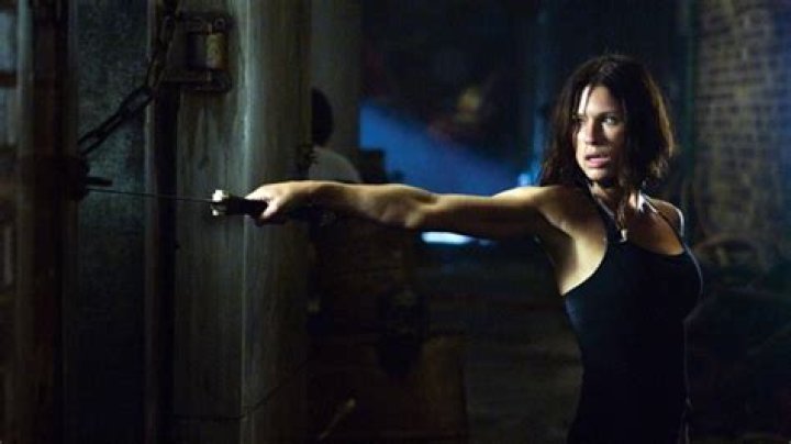 Rhona_Mitra