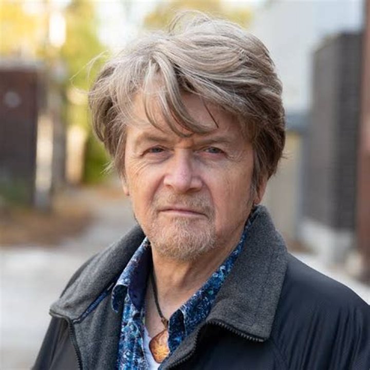 Robert Priest