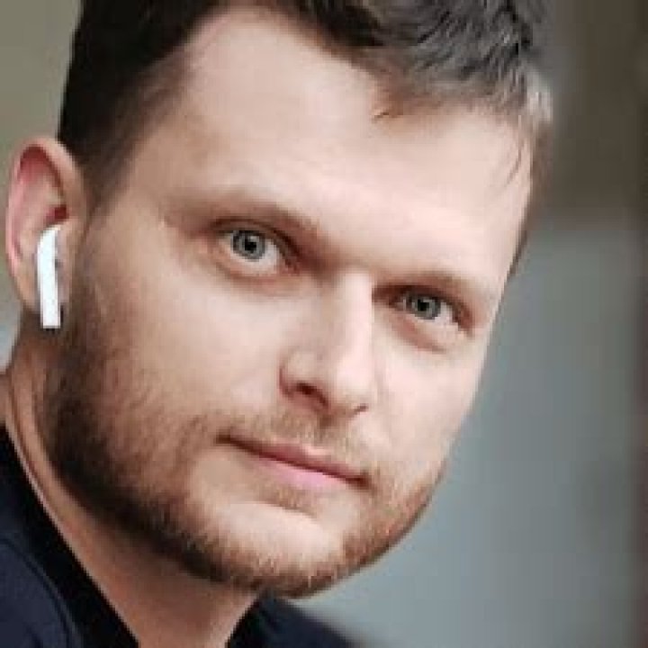 Roman Oleynik