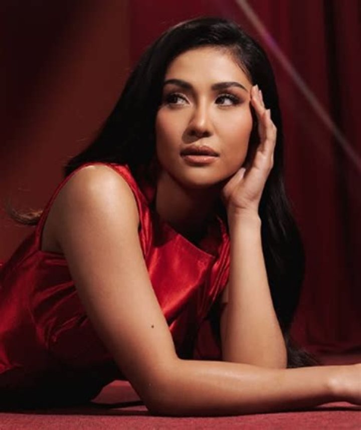 Sanya Lopez