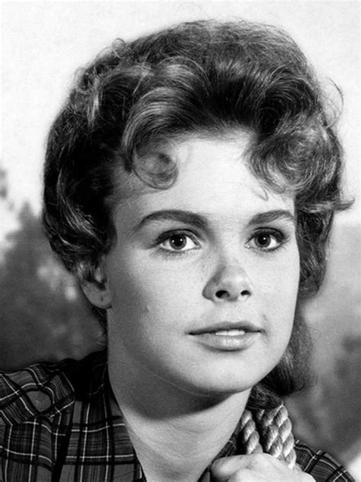 Sara Lane
