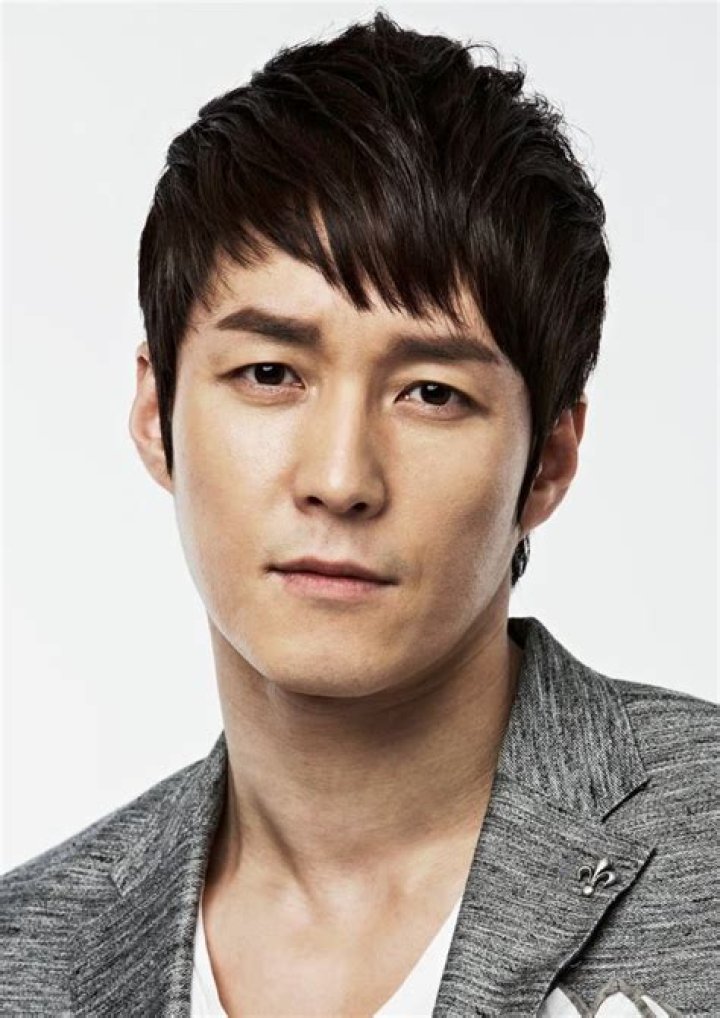 Shim Hyung Tak