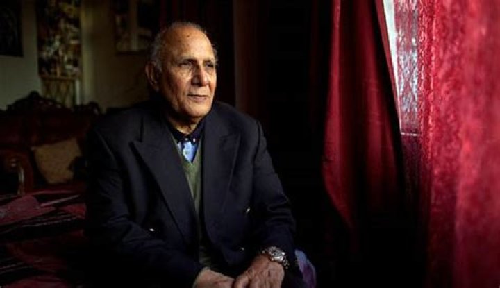 Shoaib Sultan Khan
