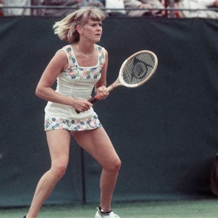 Sue Barker