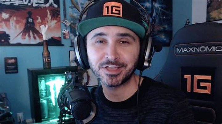 Summit1g and Lilchiipmunk
