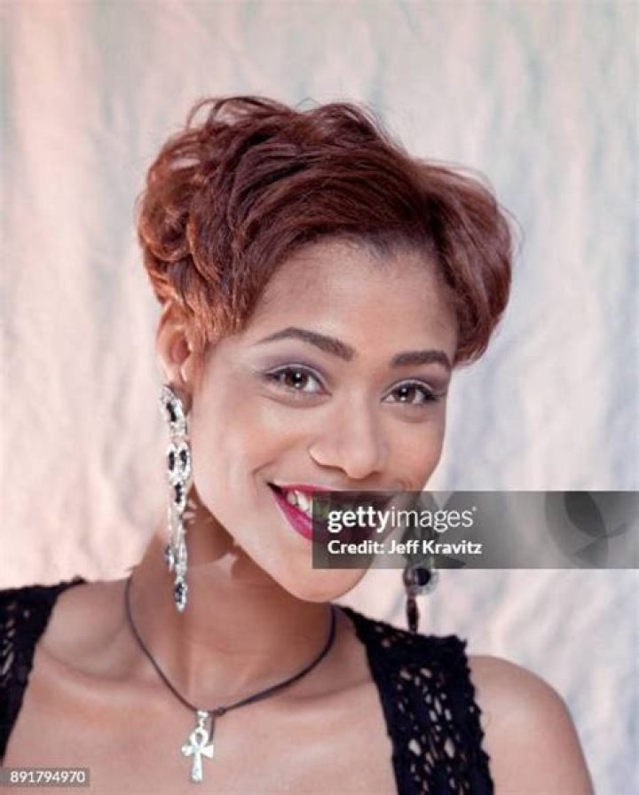 Tami Roman