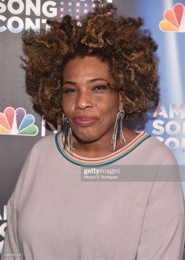 Tracey Hinds