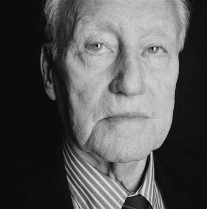 William MacQuitty