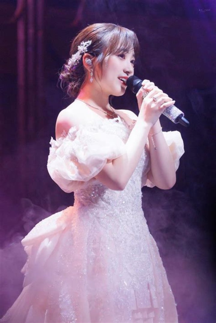 Yabuki Nako