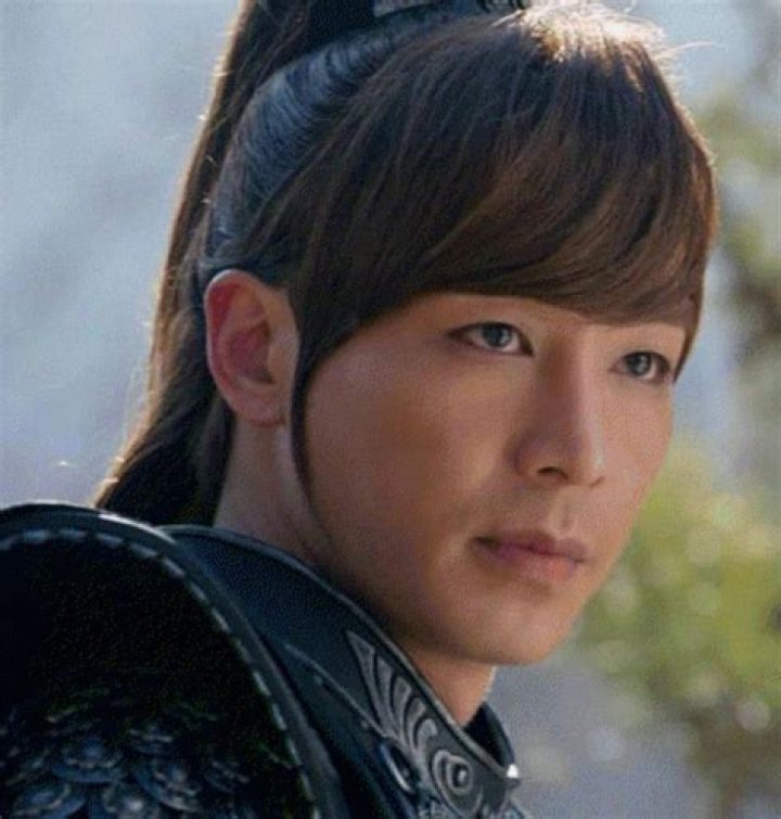 Yi Han Si